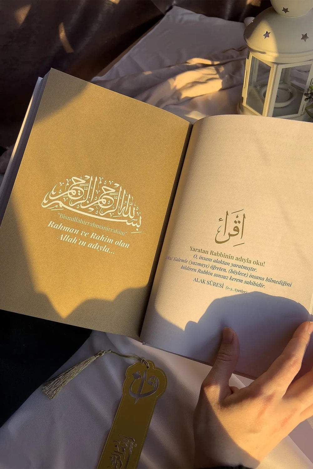 Sahifa Kalem ile Yazılabilen Gölgeli Kur'an-ı Kerim — Yazarak Öğrenim Seti + Silinebilir Kalem Hediyeli